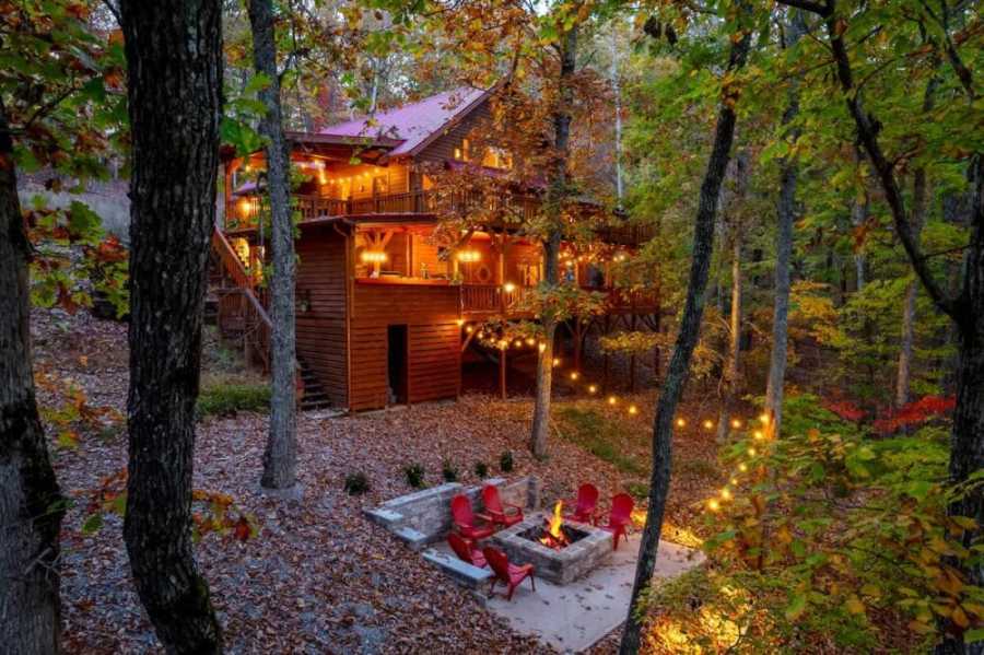 Blue Ridge Escape: Outdoor Kitchen, Hot Tub, Pond Main Image